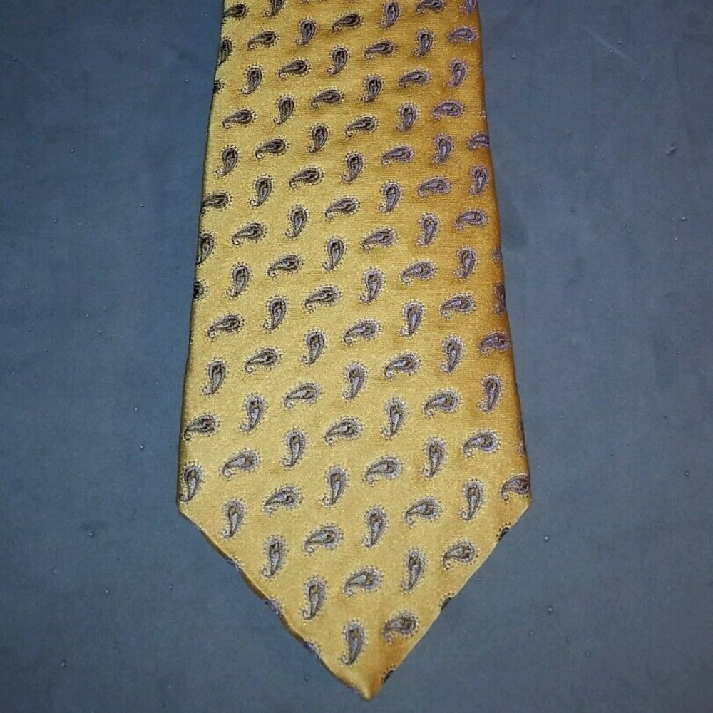 Brooks brothers makers tie Yellow-Gold-Paisley